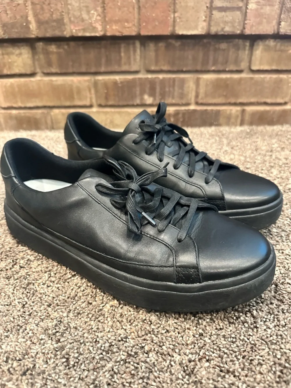 Kizik vegas black