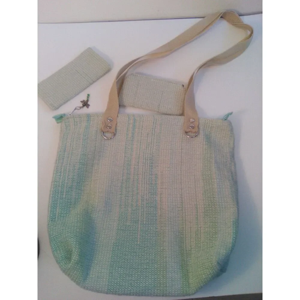Anoname quirky bag