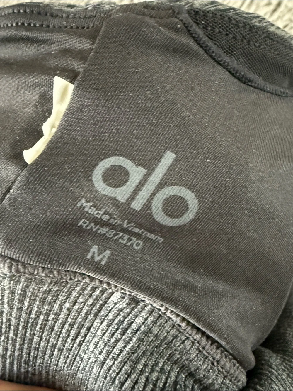 ALO Yoga bundle alo