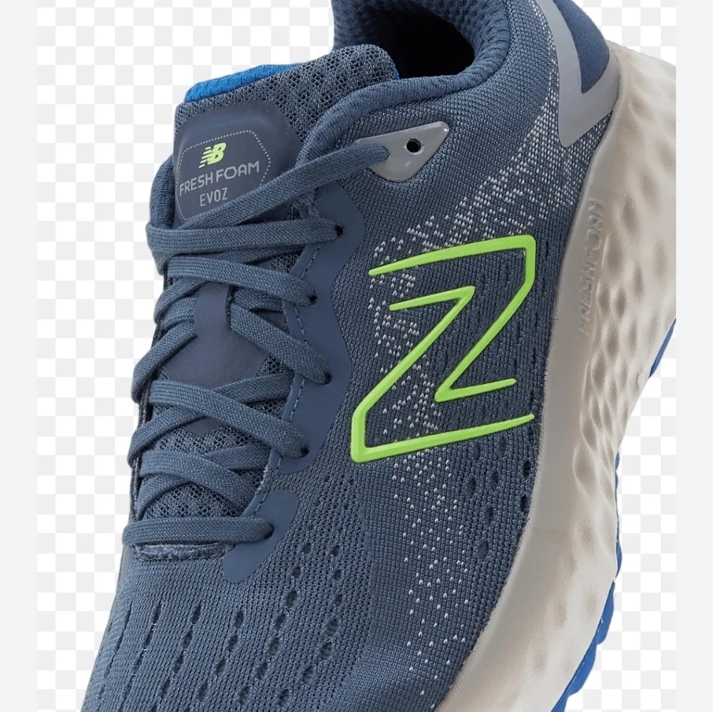 New Balance mens size