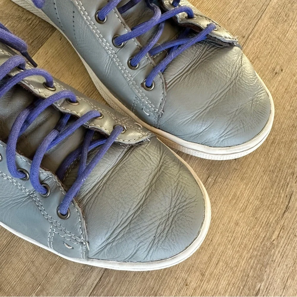 Converse creases wear hard