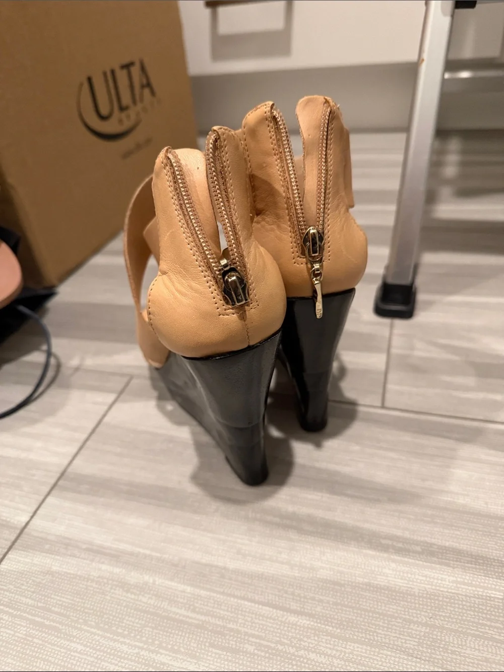 Diane Von Furstenberg leather wedge