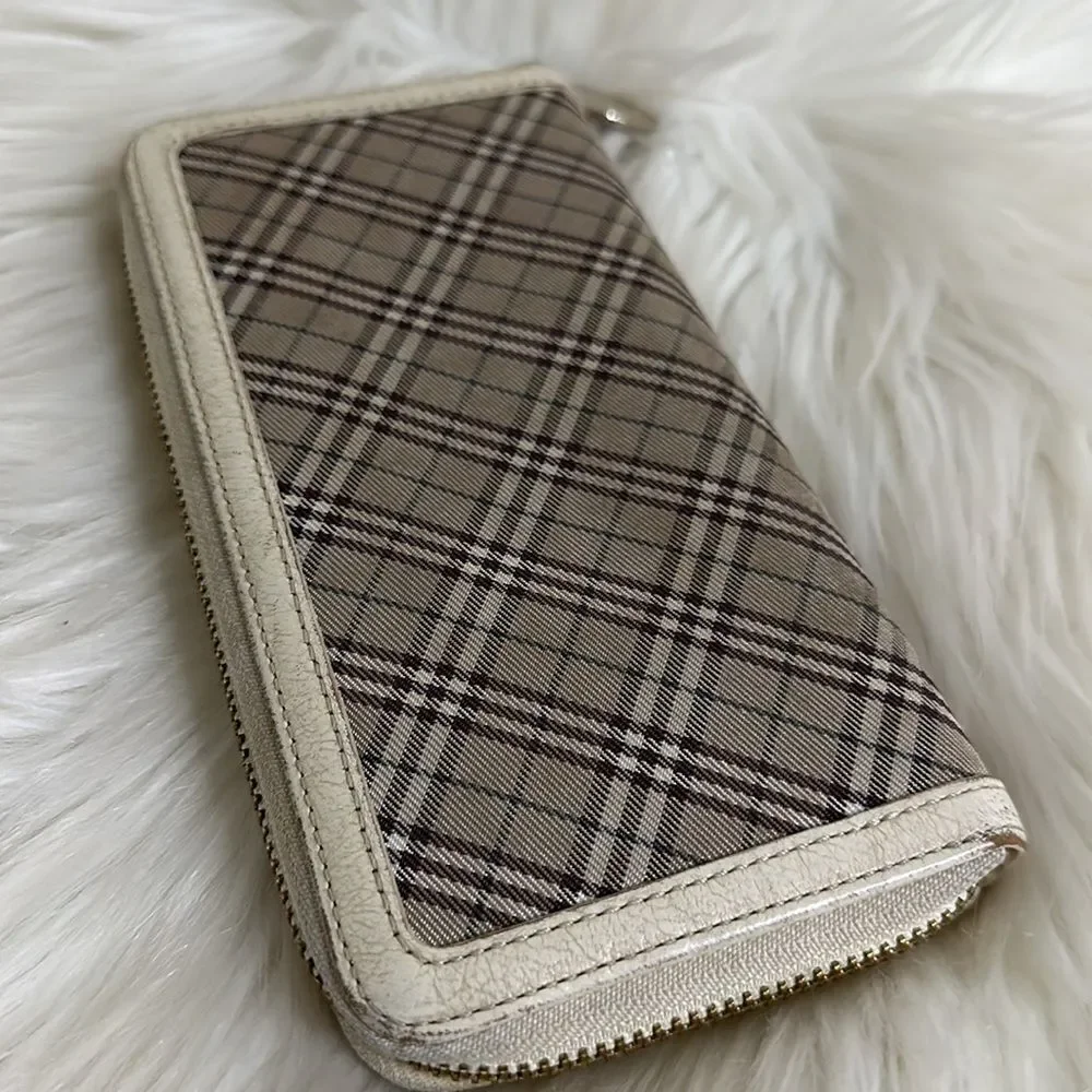💯Authentic Burberry Blue Label Long Wallet 🍀