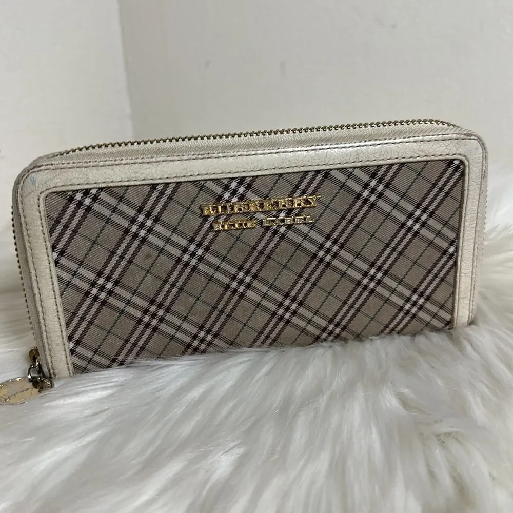 💯Authentic Burberry Blue Label Long Wallet 🍀