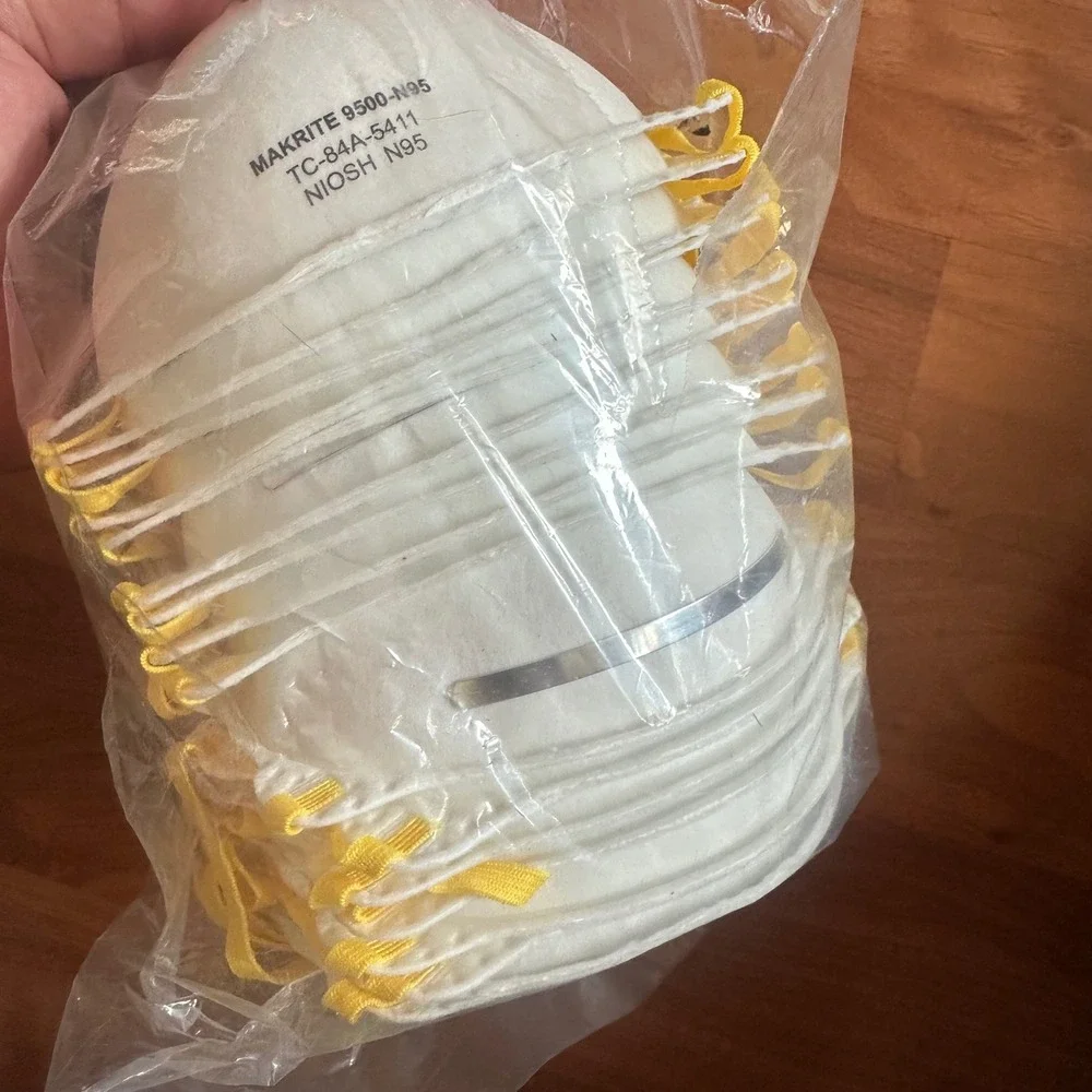 Lot 16 Makrite N95 Respirator Mask White NIOSH 9500-N95 Safety PPE