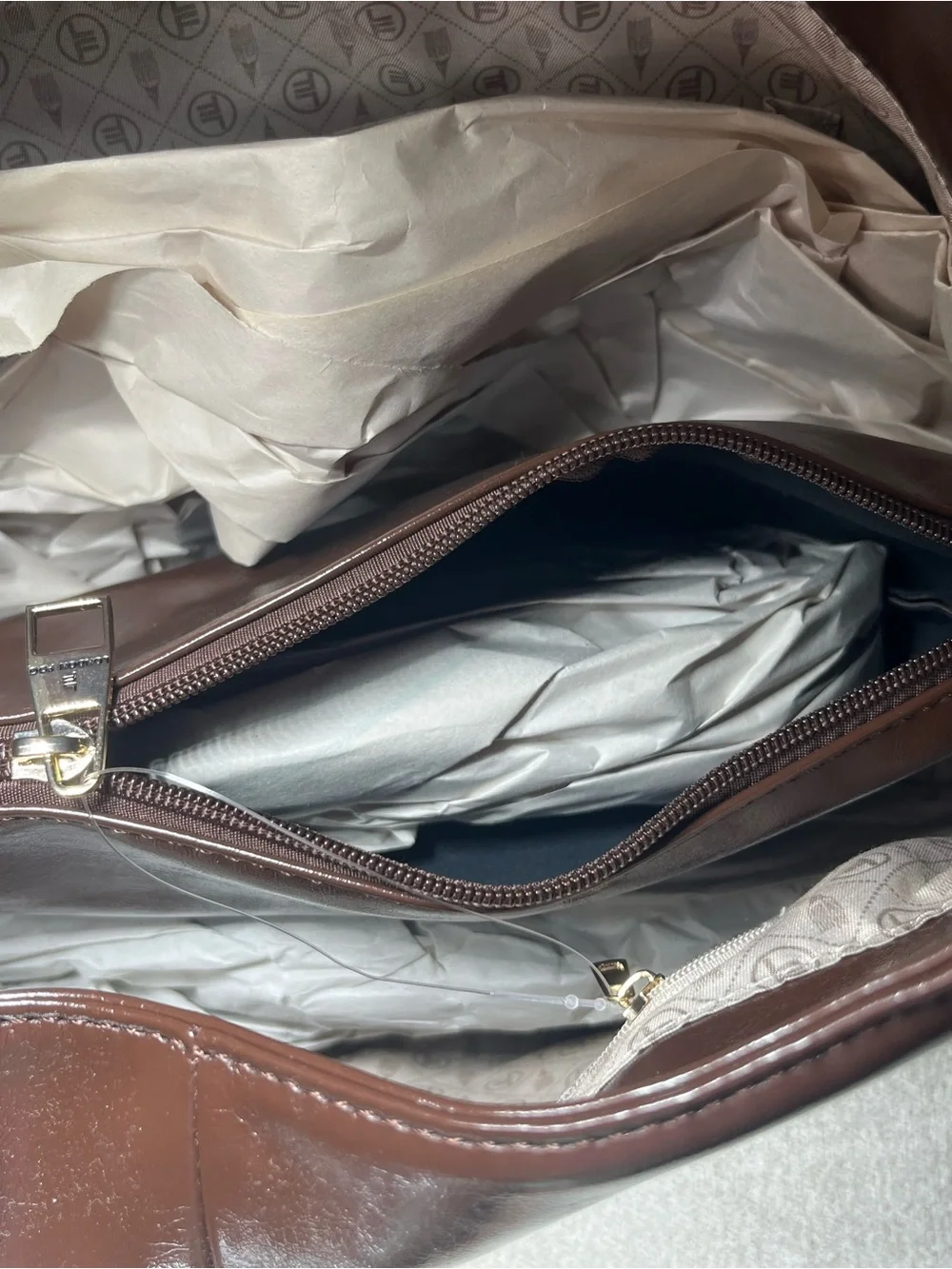 London Fog bag never