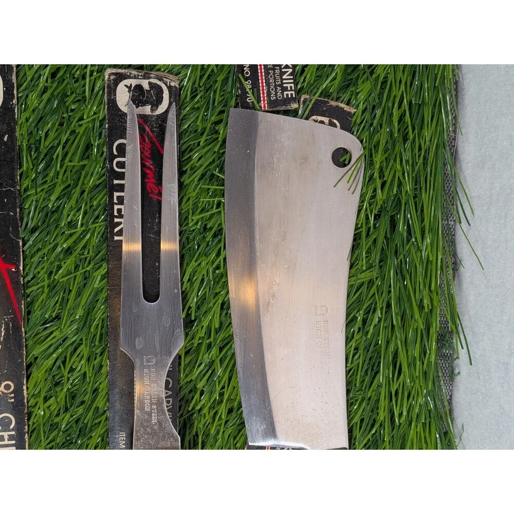 Gourmet Cutlery comes 13