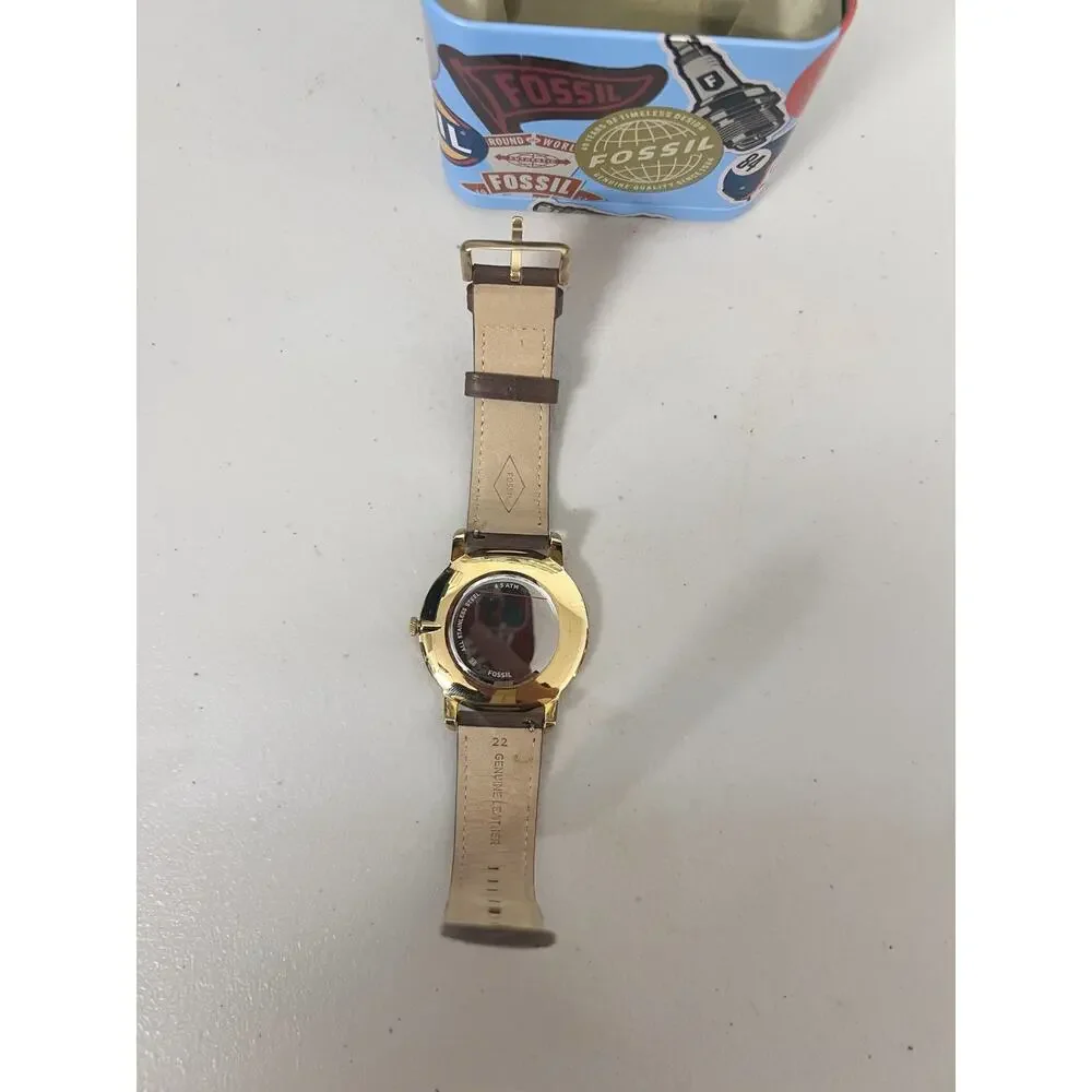 Fossil title minimalist
