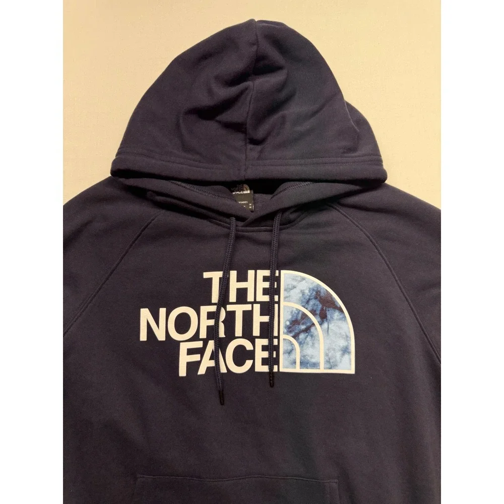 The North Face staple light
