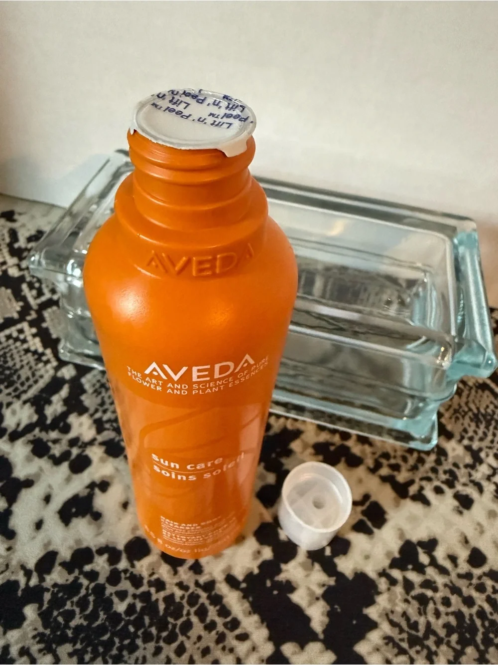 AVEDA Sun Care Hair & Body Cleanser — Bright Orange Bottle