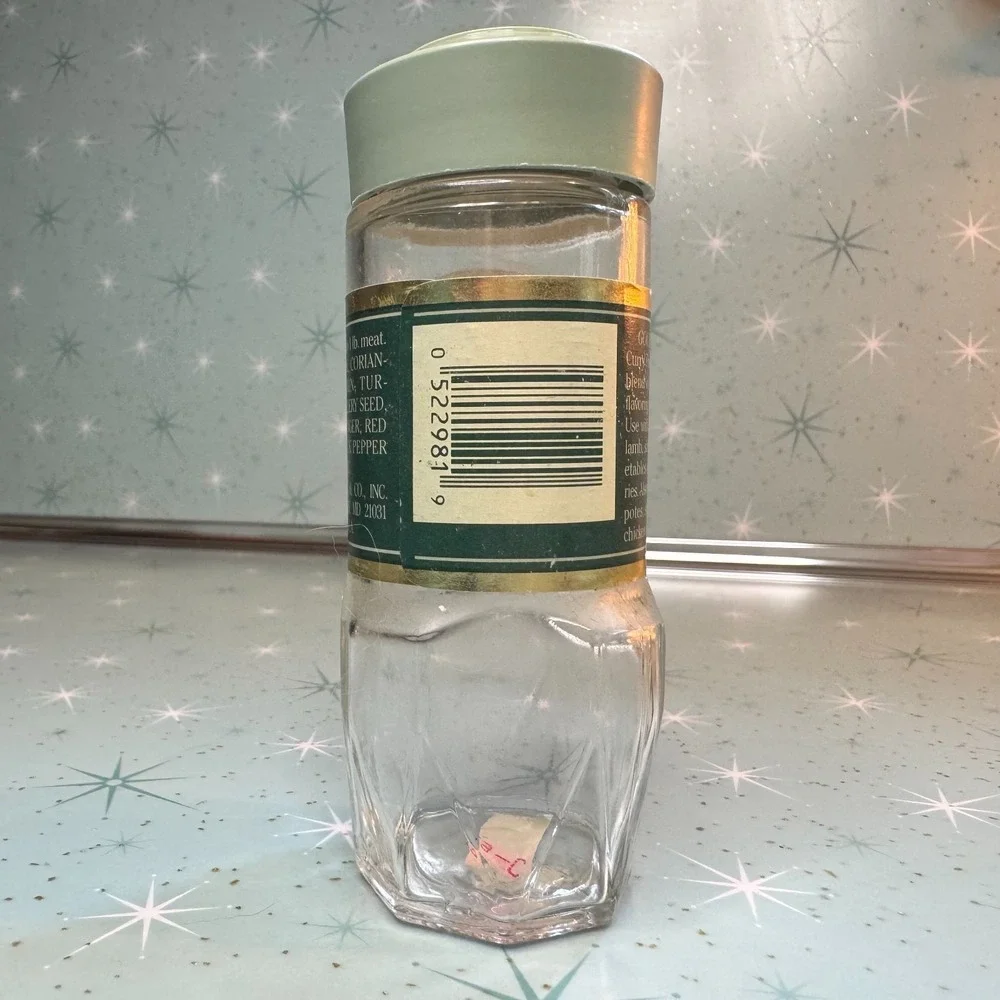 Vintage McCormick Madras Curry Powder Hot Jar Green Label and Lid‎ Glass Bottle