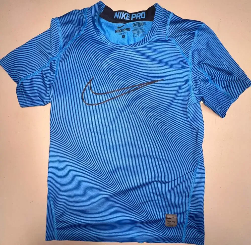 NWOT Nike Shirt Boys M