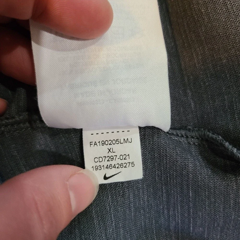 Nike Shirt Youth Kids XL Dry Fit Gray Sportswear Activewear Athleisure Casual‎