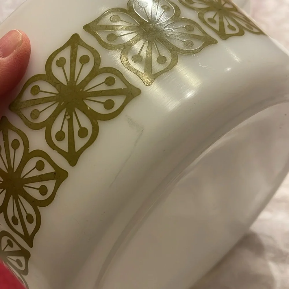 Pyrex excellent no