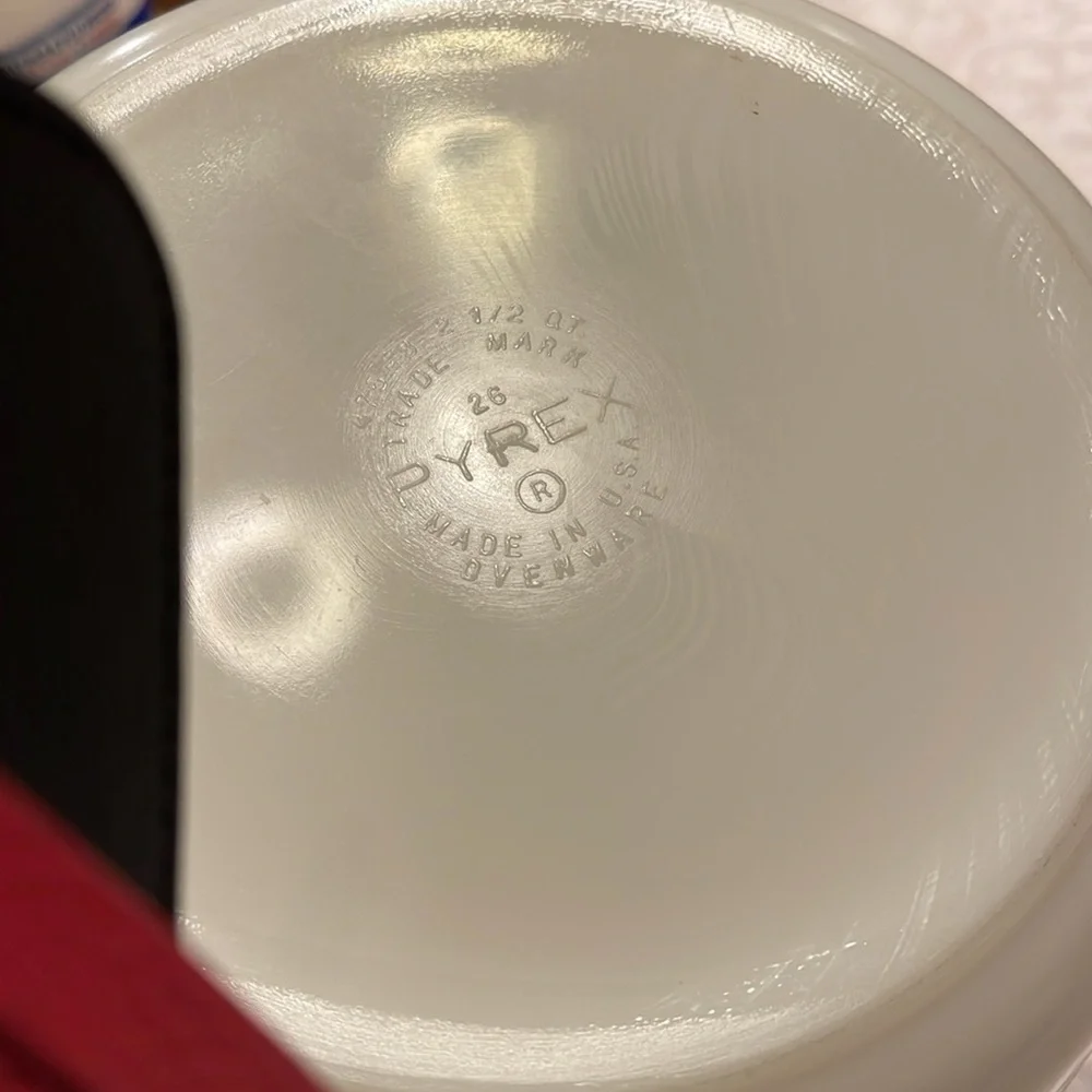 Pyrex excellent no