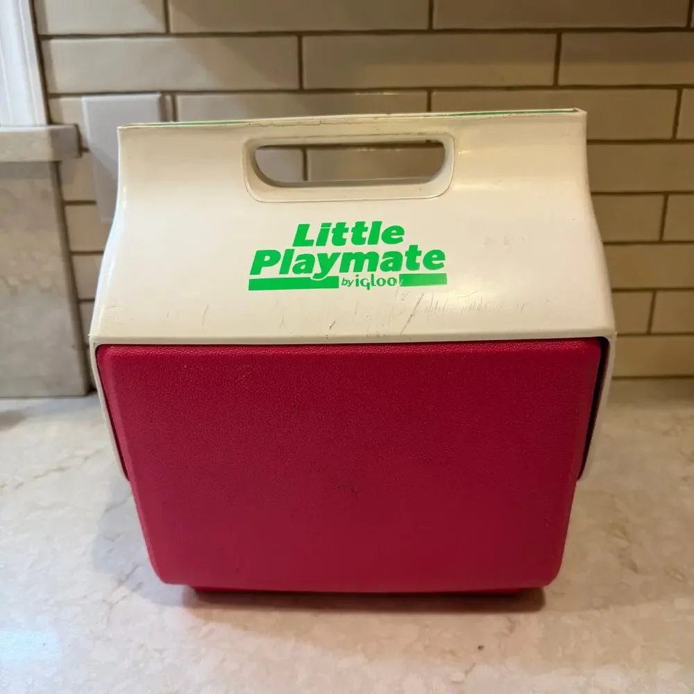 Vintage Cherry Pink‎ Little Playmate by Igloo Push Button Drink Picnic Cooler O6