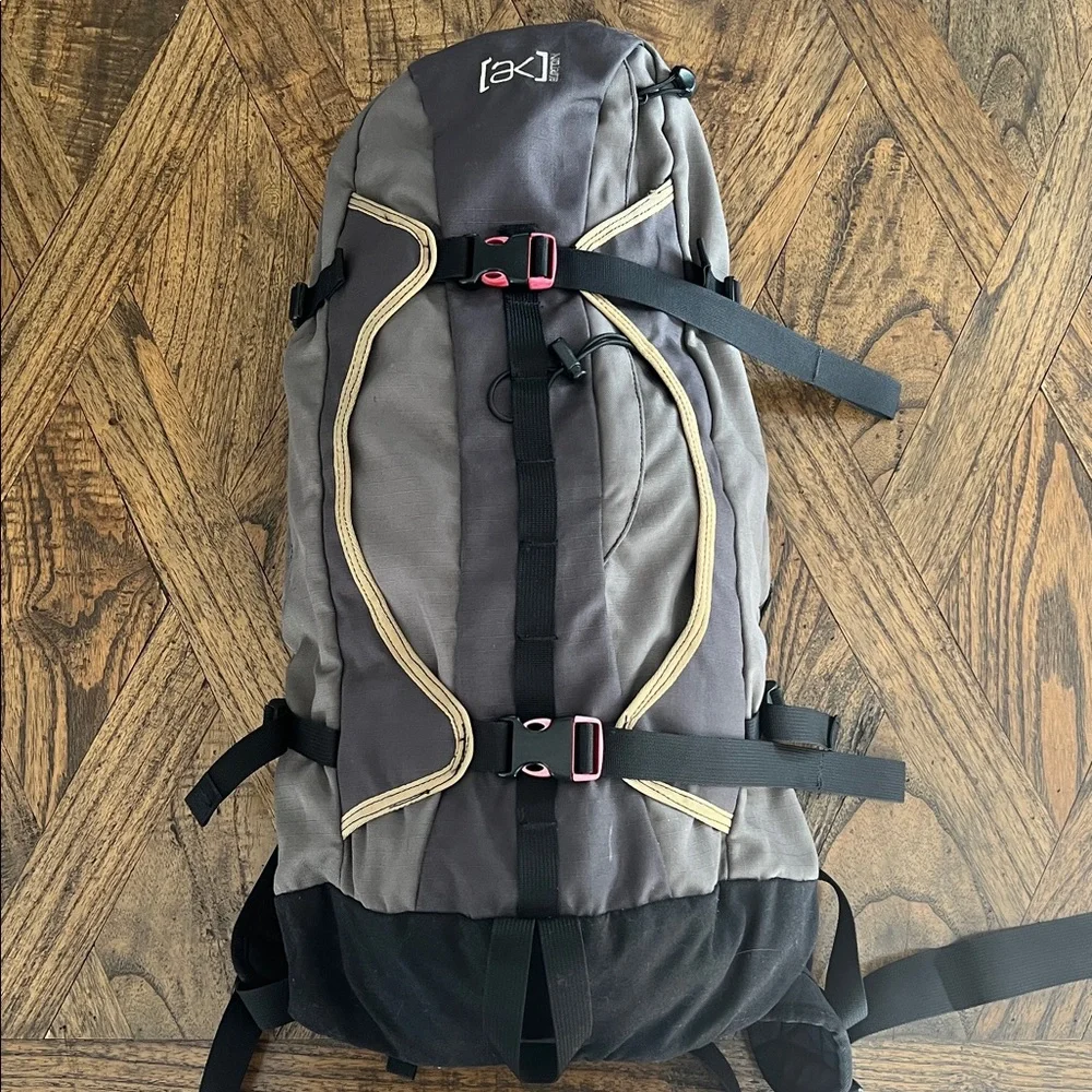 Vintage Burton AK Dispatcher Backpack, 25L Daypack w/room for snowboard/tools