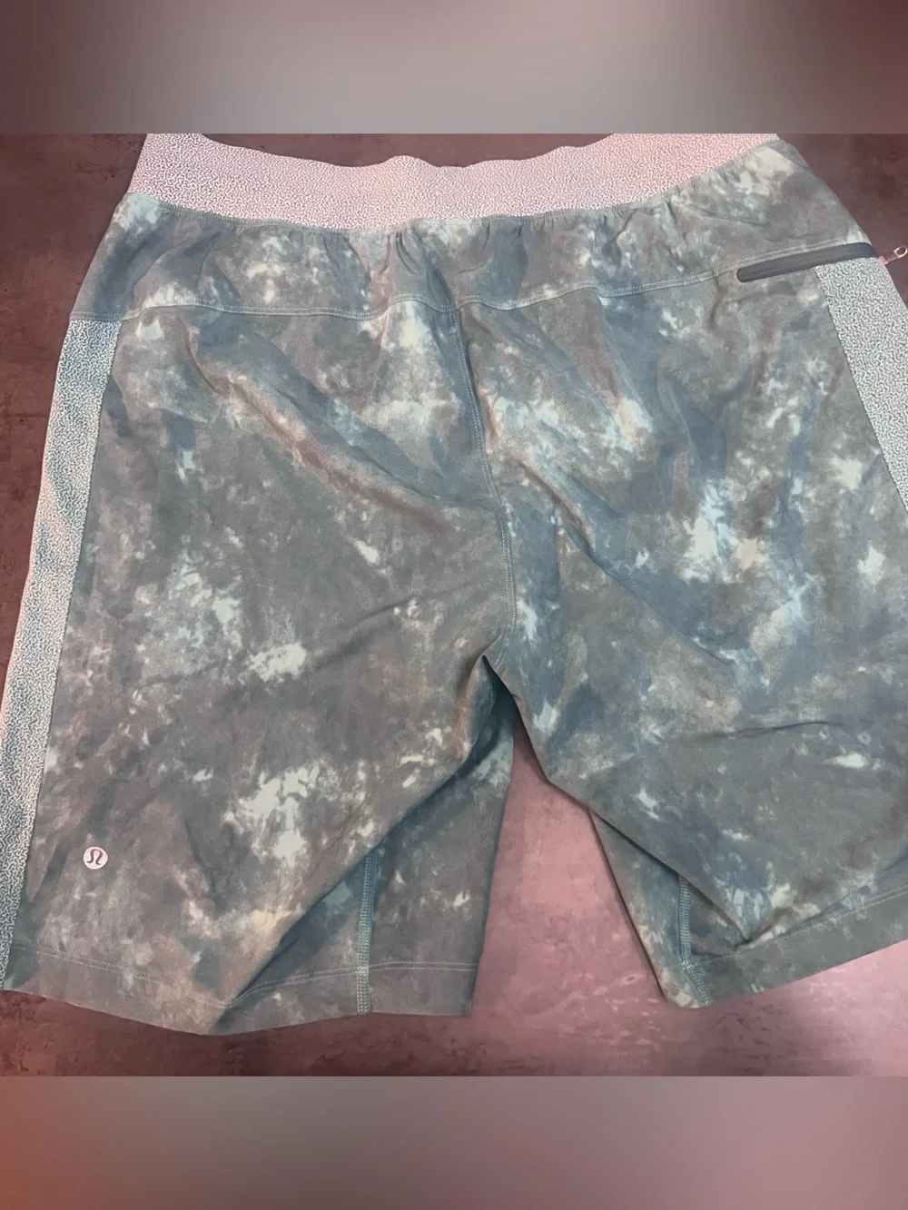 lululemon athletica Men's Teal Tie-Dye Swim Trunks