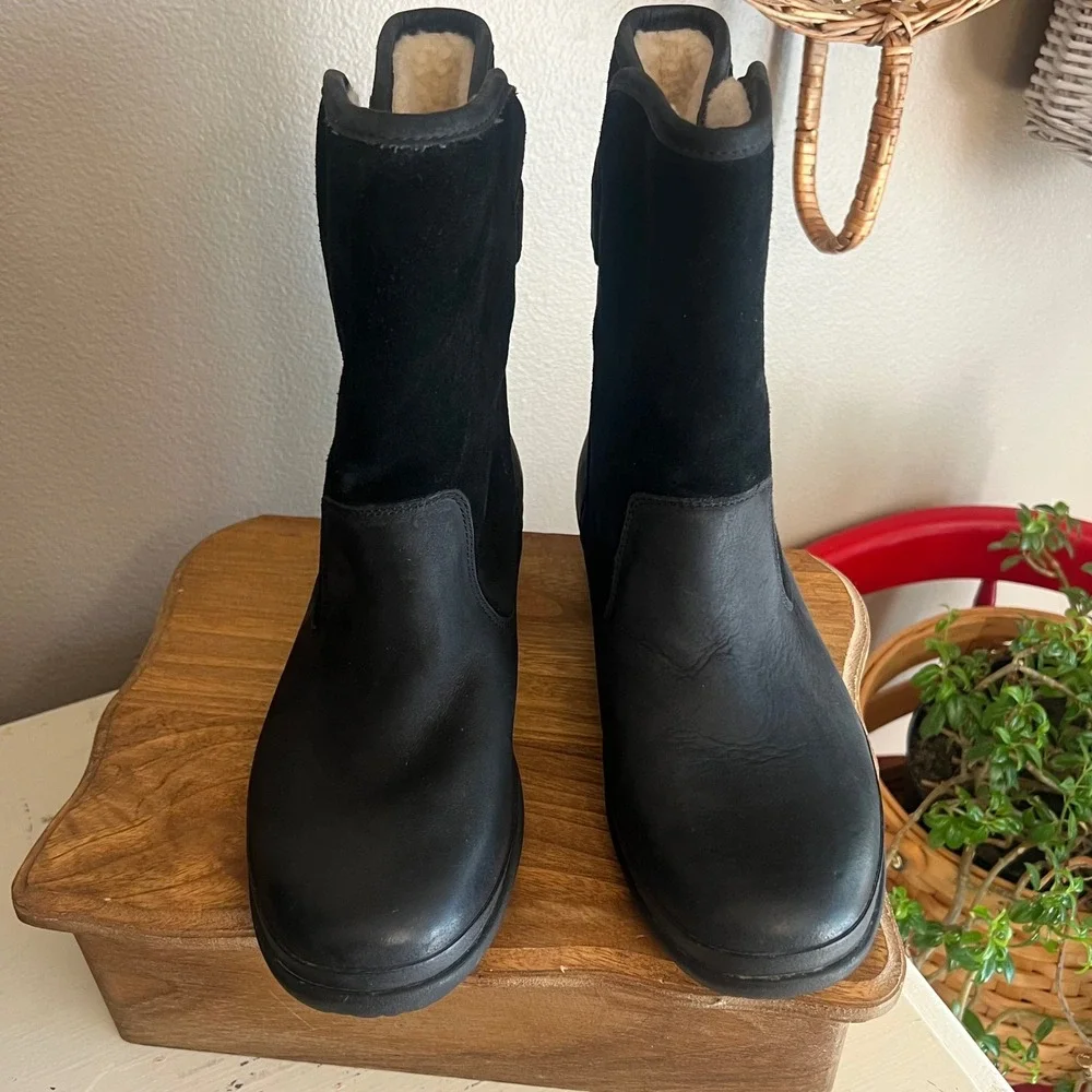 UGG Simmens Black Waterproof Leather Suede Mid Calf Boots 1017932 Womens‎ 8