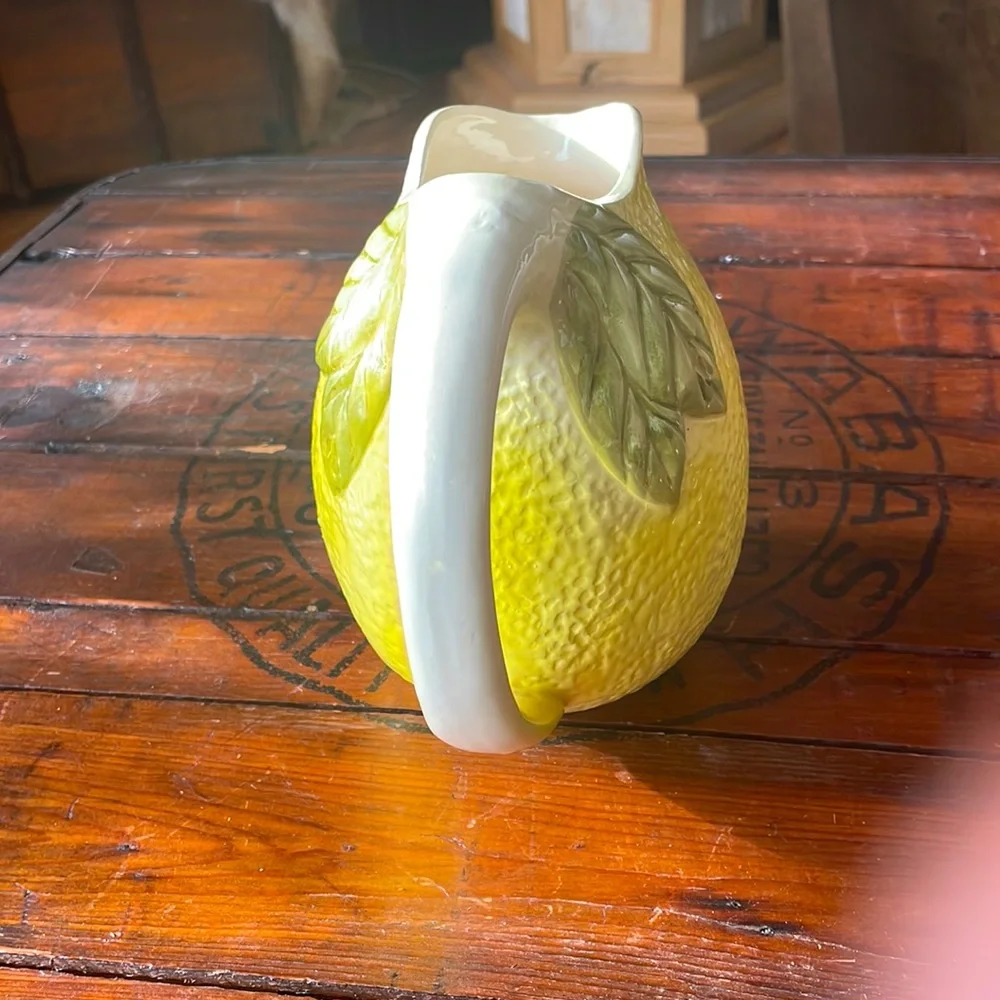 Majolica Style Lemon Pitcher‎