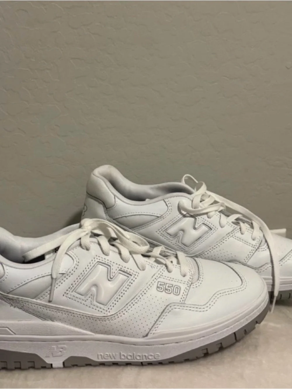 NEVER WORN Men’s New Balance White Low-Top Sneakers
