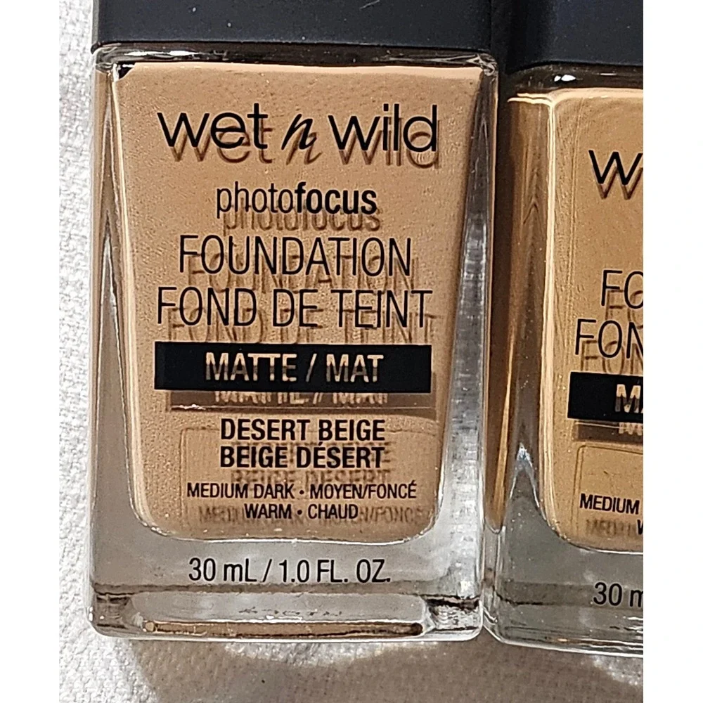 Wet n Wild Photo Focus Matte Foundation 2- Desert Beige 372C 1- Caramel 374C LOT