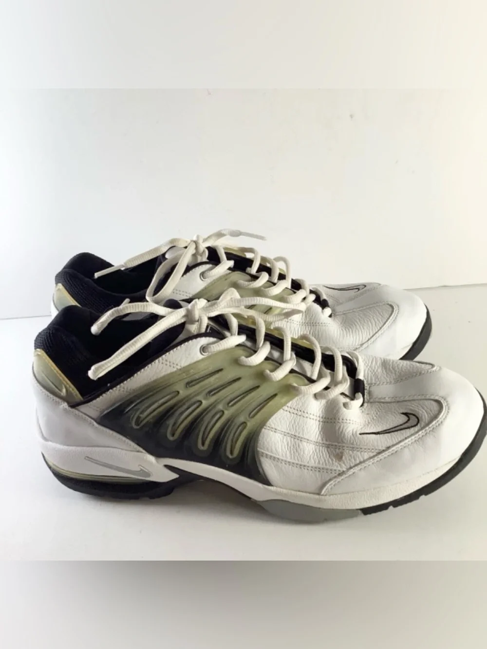 Nike Air Men White Leather Golf Shoes  - Size 10.5