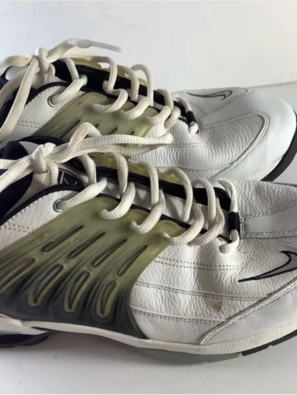 Nike Air Men White Leather Golf Shoes  - Size 10.5