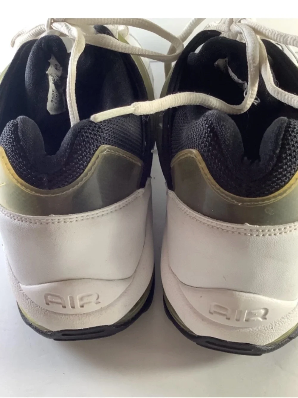 Nike Air Men White Leather Golf Shoes  - Size 10.5