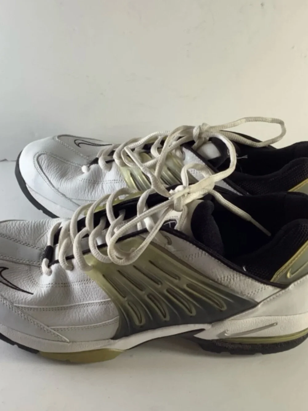 Nike Air Men White Leather Golf Shoes  - Size 10.5