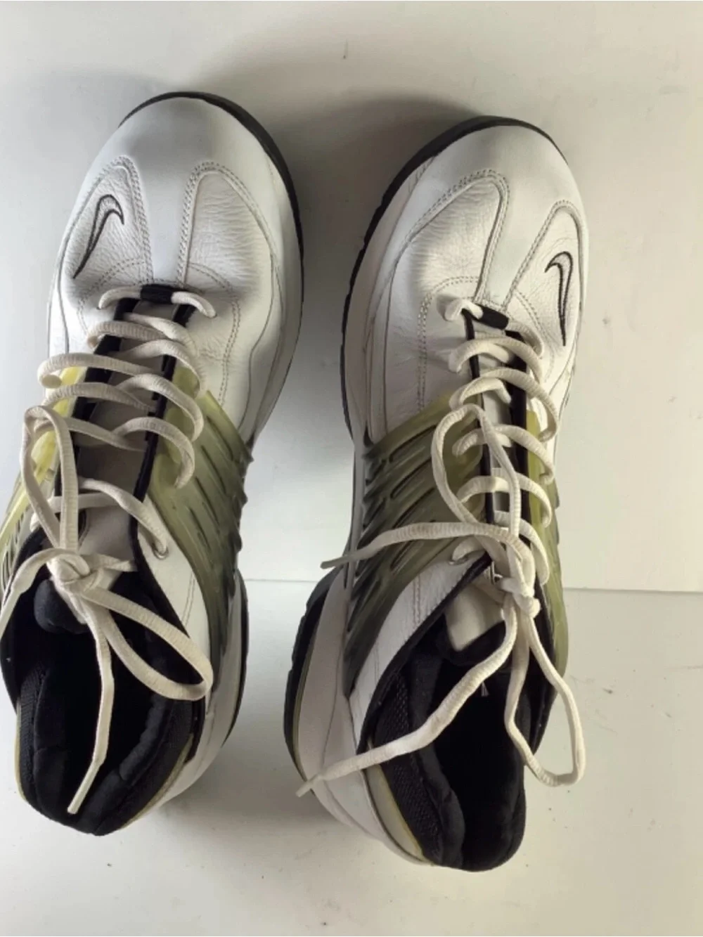 Nike Air Men White Leather Golf Shoes  - Size 10.5