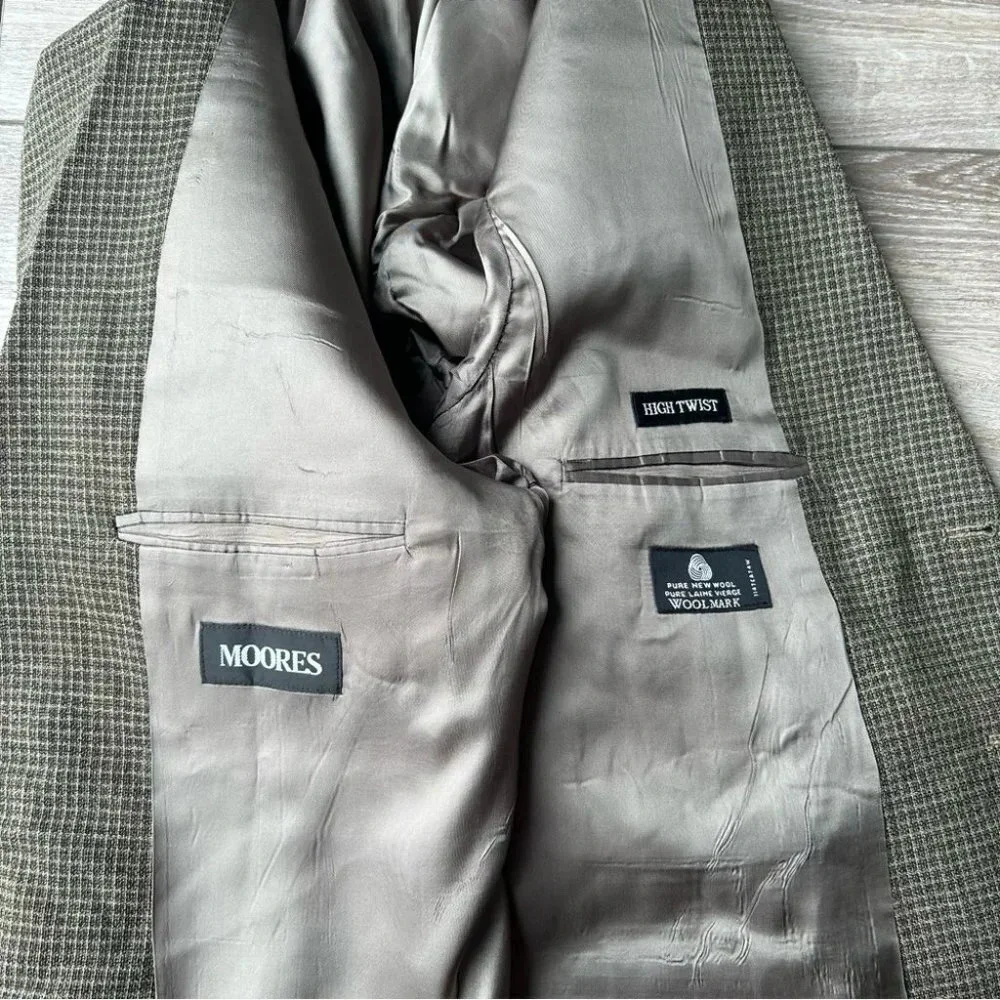 Moores Clothing great preowned