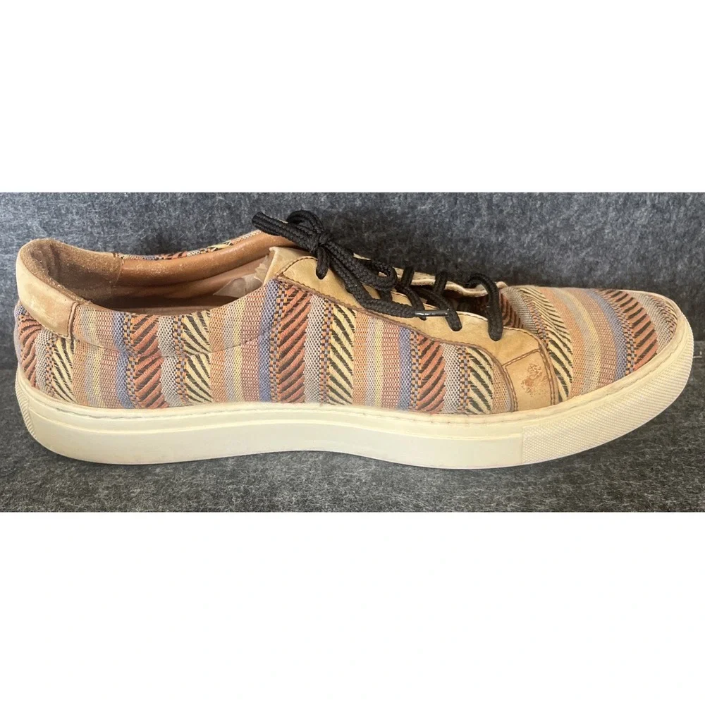 Taft sneaker tribal