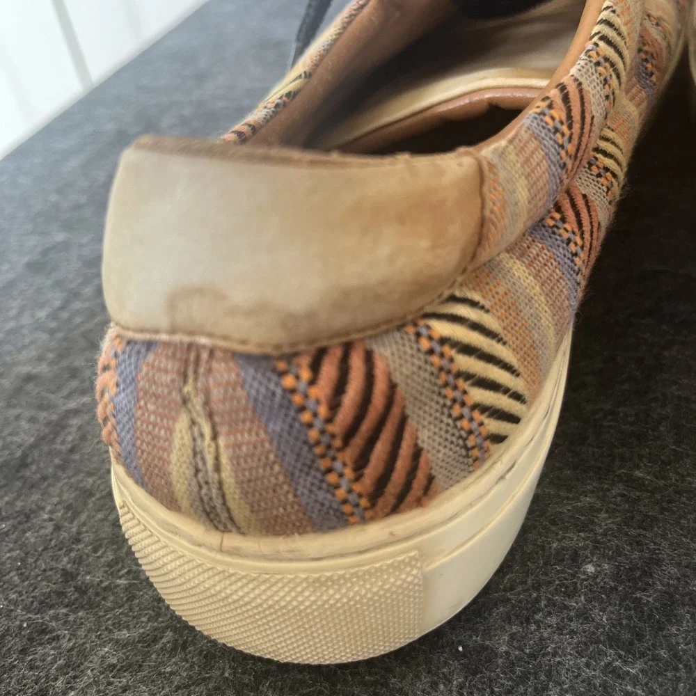 Taft sneaker tribal