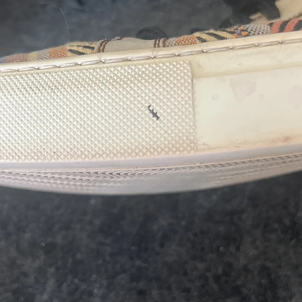 Taft sneaker tribal