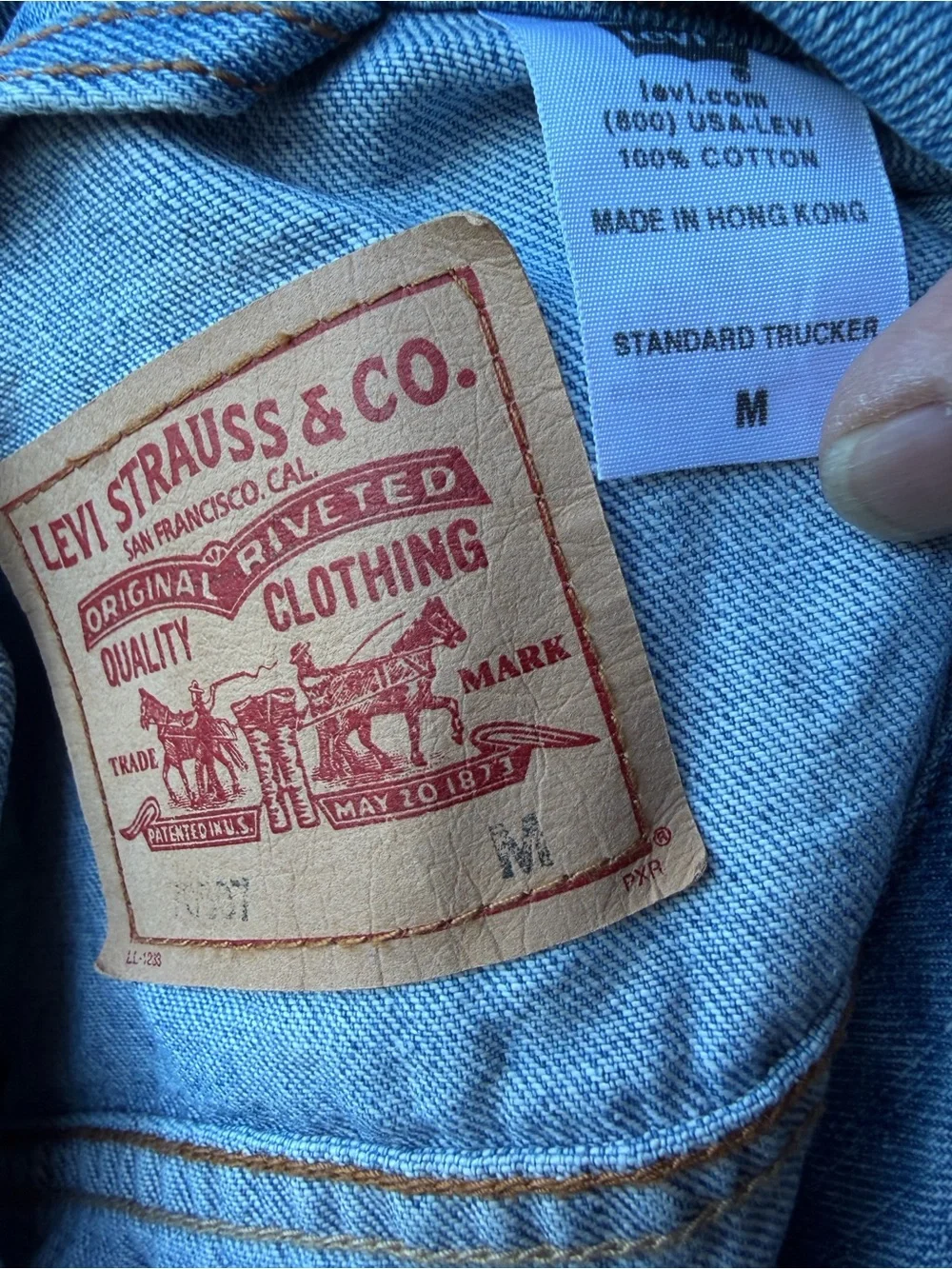 Levis authentic levi