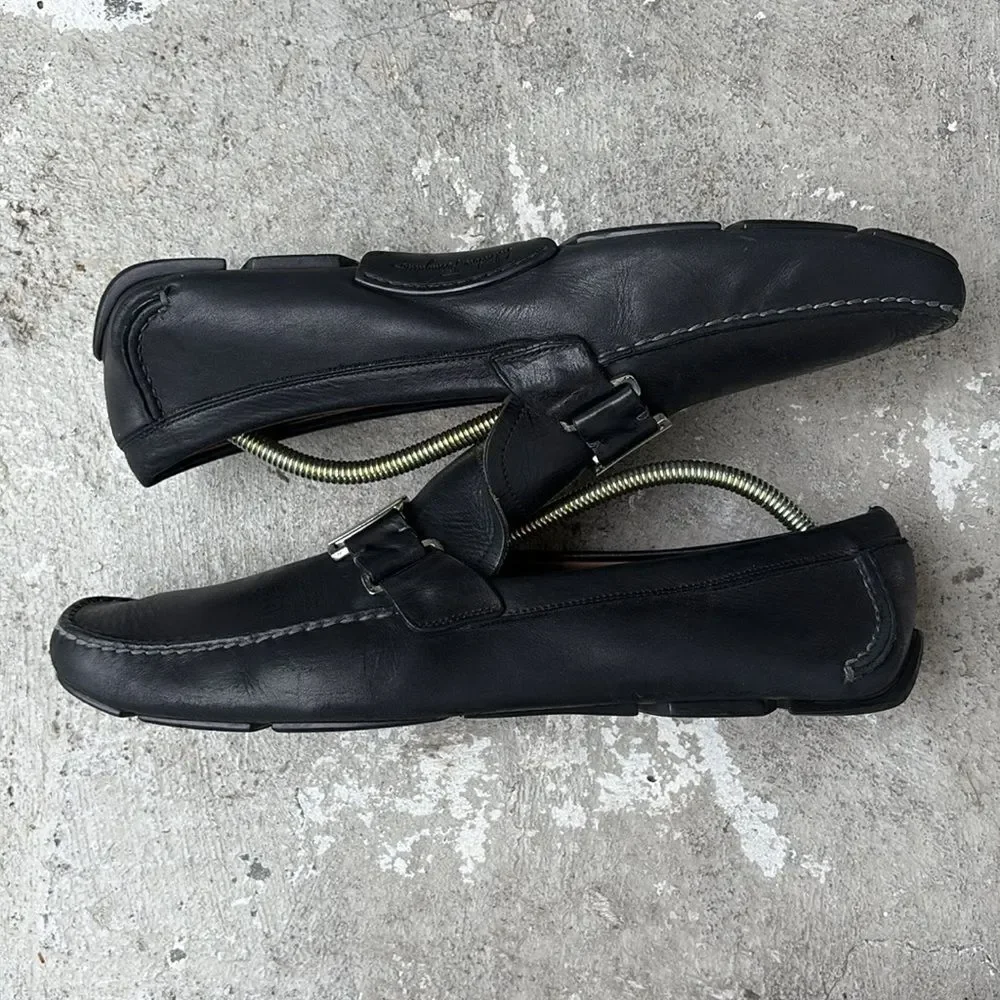 Salvatore Ferragamo please look