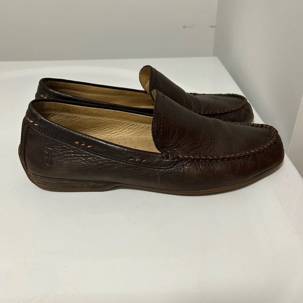 Frye size 10