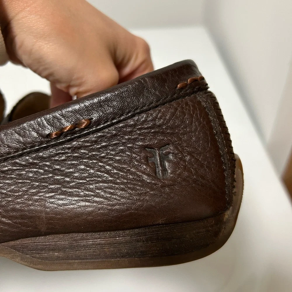 Frye size 10