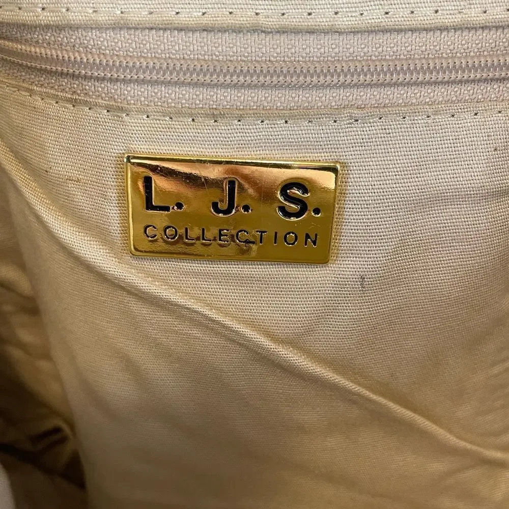L.G.S. Collections stylish woven
