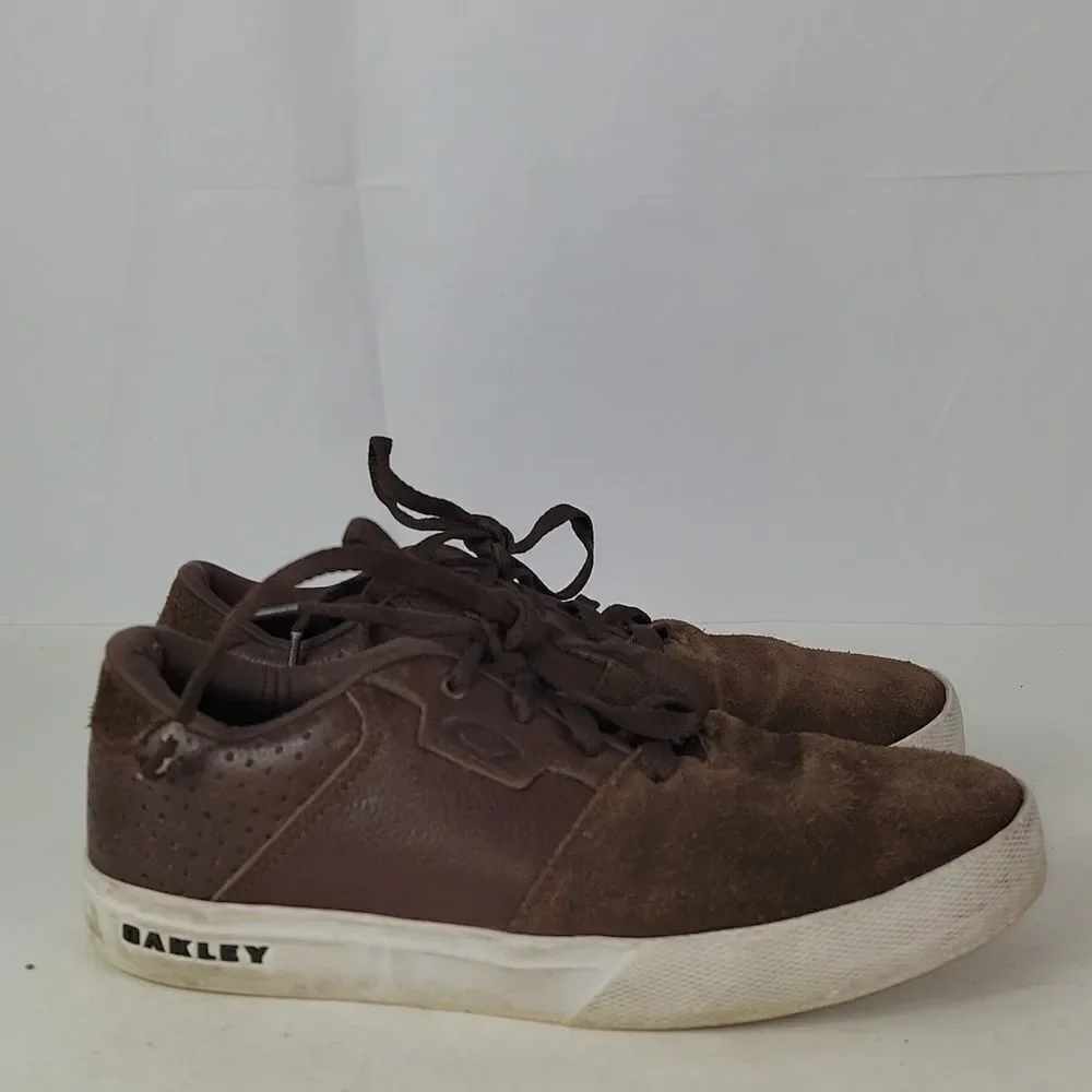 Oakley valve brown