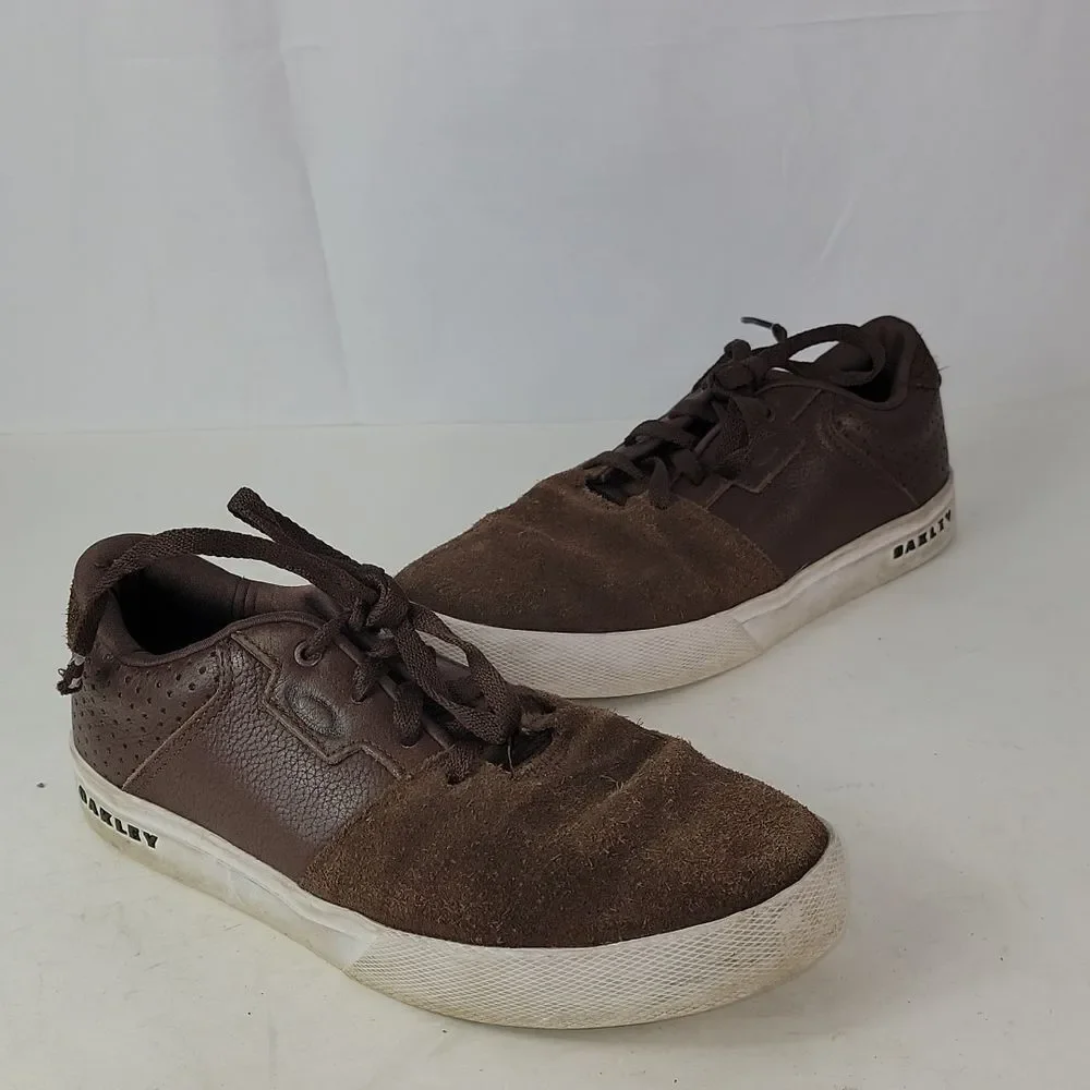 Oakley valve brown