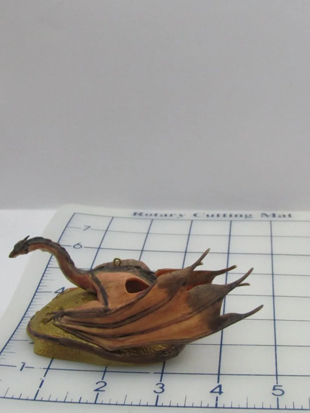 Hallmark ornament smaug excellent
