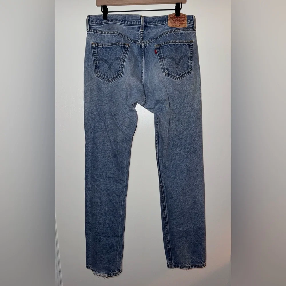 Levis tag size