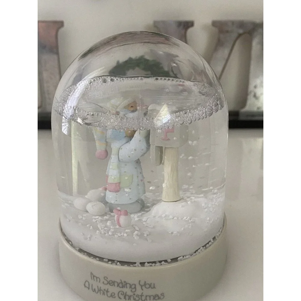 Vintage 1986 Precious Moments I'm Sending You a‎ White Christmas Snow Globe EUC