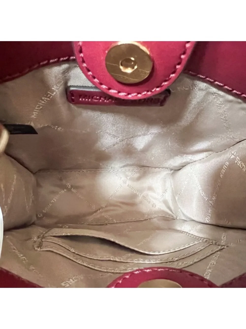 Michael Kors compact michael