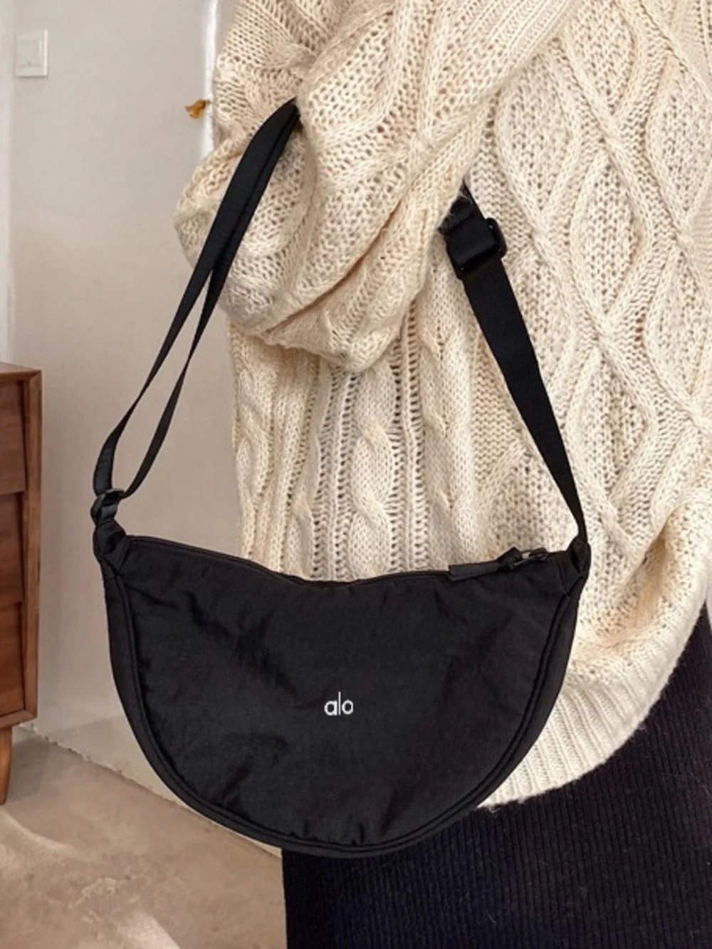 🥝ALO Yoga crossbody casual multifunctional adjustable armpit nylon bag