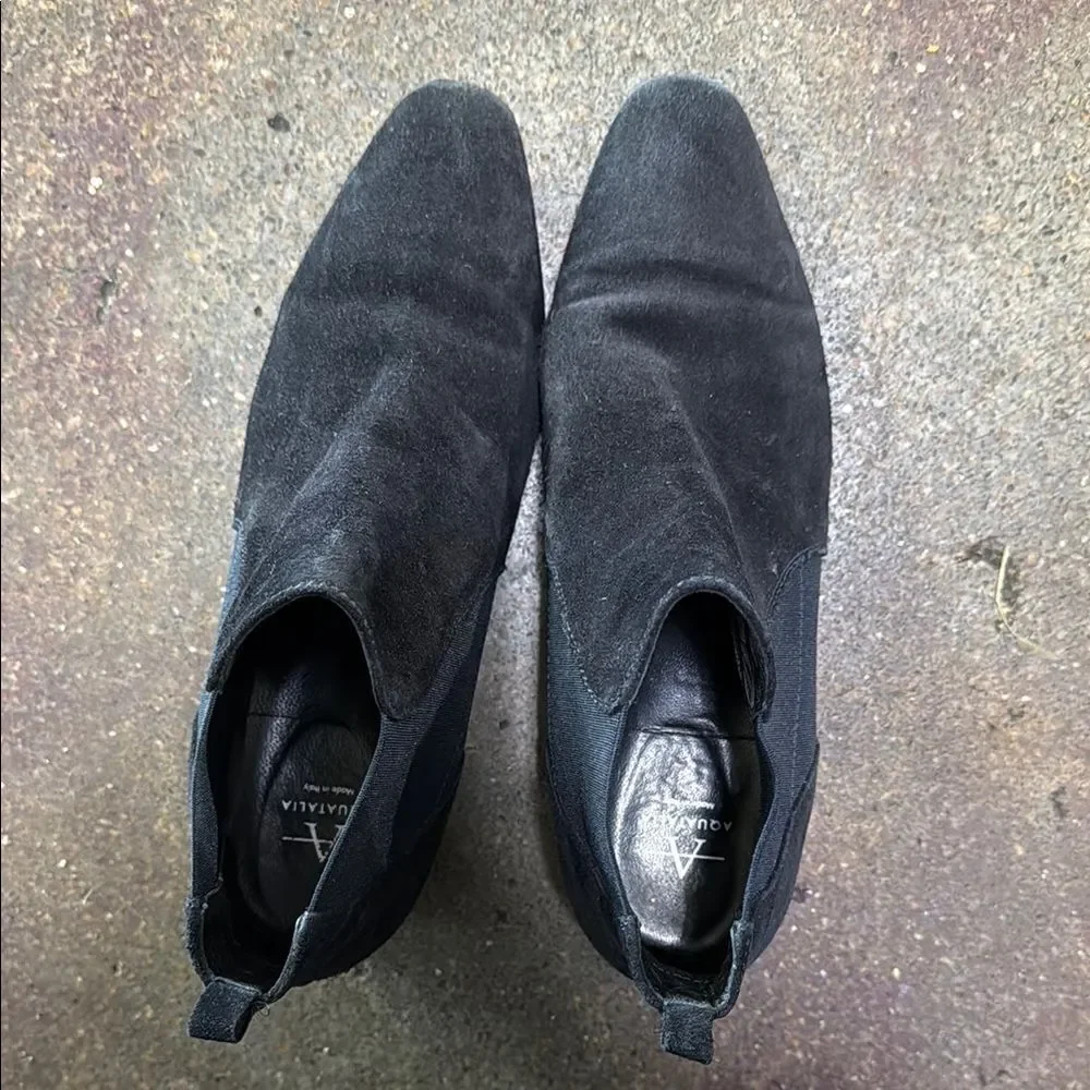 Aquatalia Black Chelsea Boots Sleek Suede Design