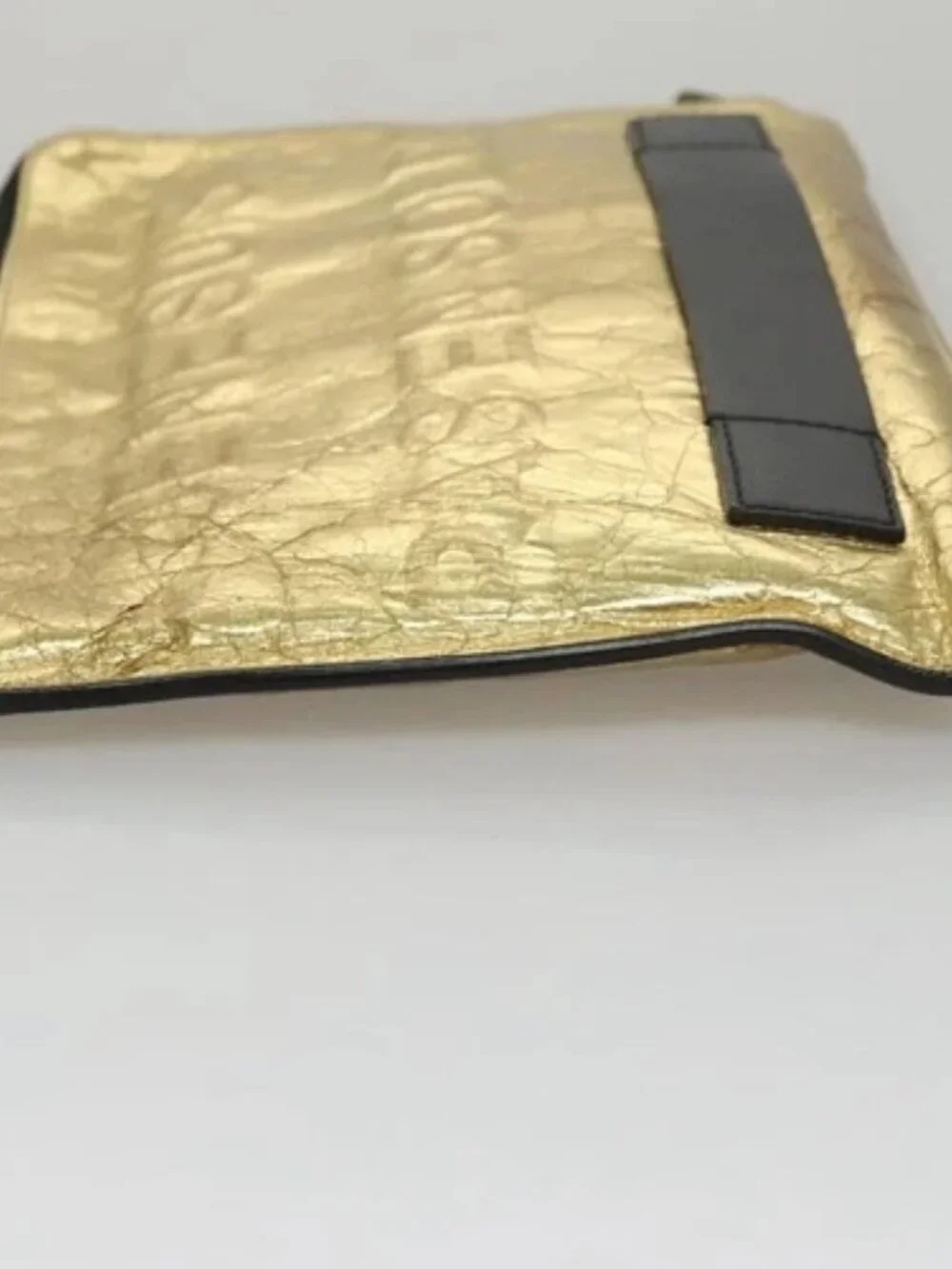 CHANEL Clutch Bag Leather Gold CC Auth 107504