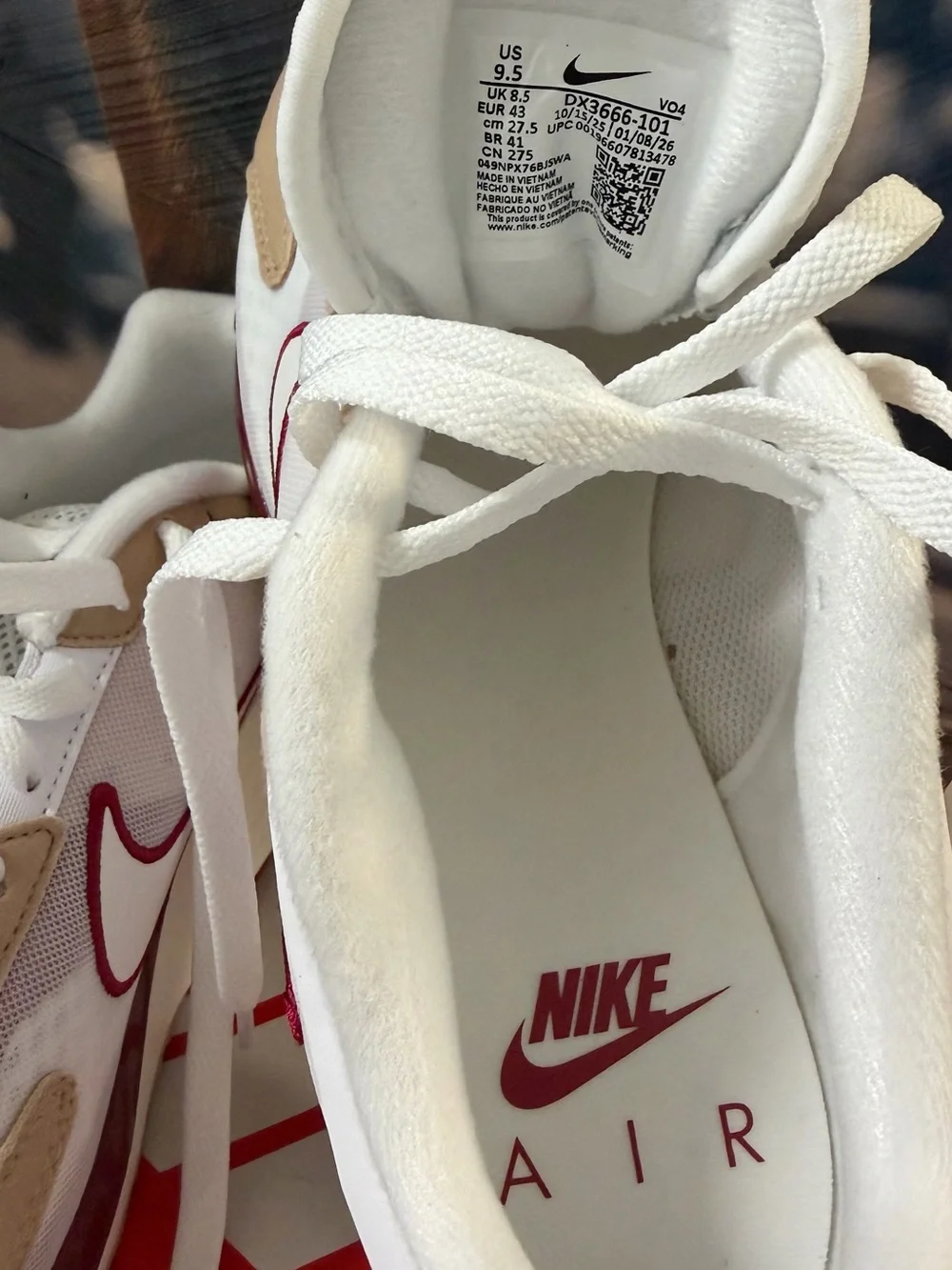 Nike Men’s Air Max in White, Beige, Burgundy